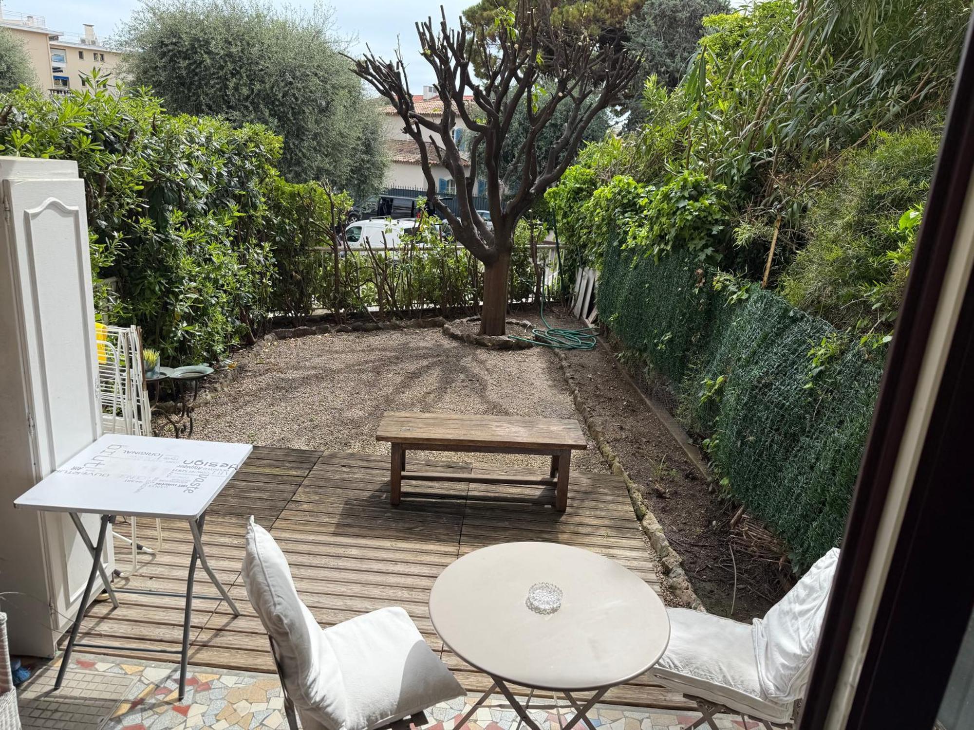 Calme A Deux Pas De La Avec Jardin Et Parking Prive * Beaulieu-sur-Mer